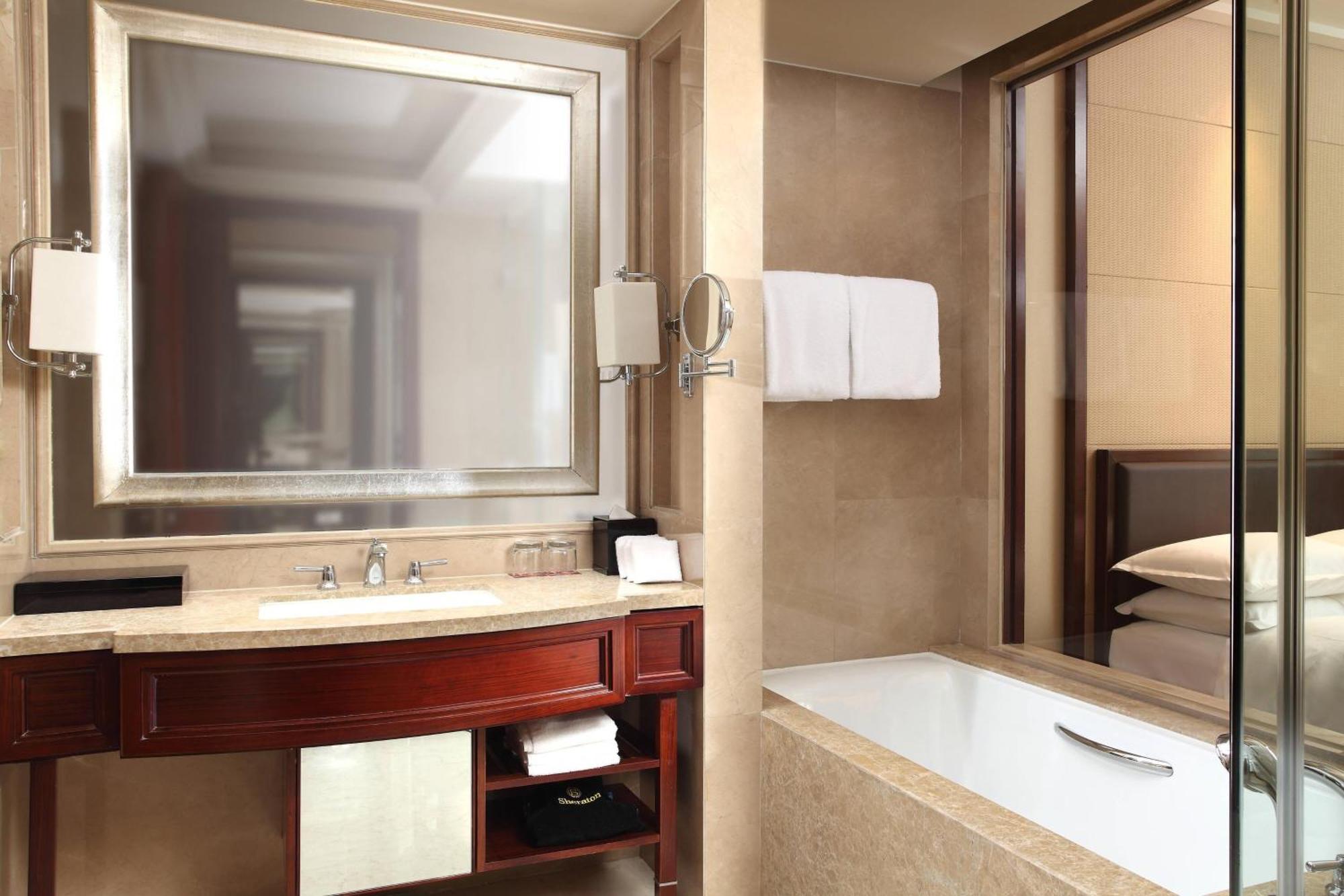 Sheraton Jiangyin Hotel מראה חיצוני תמונה